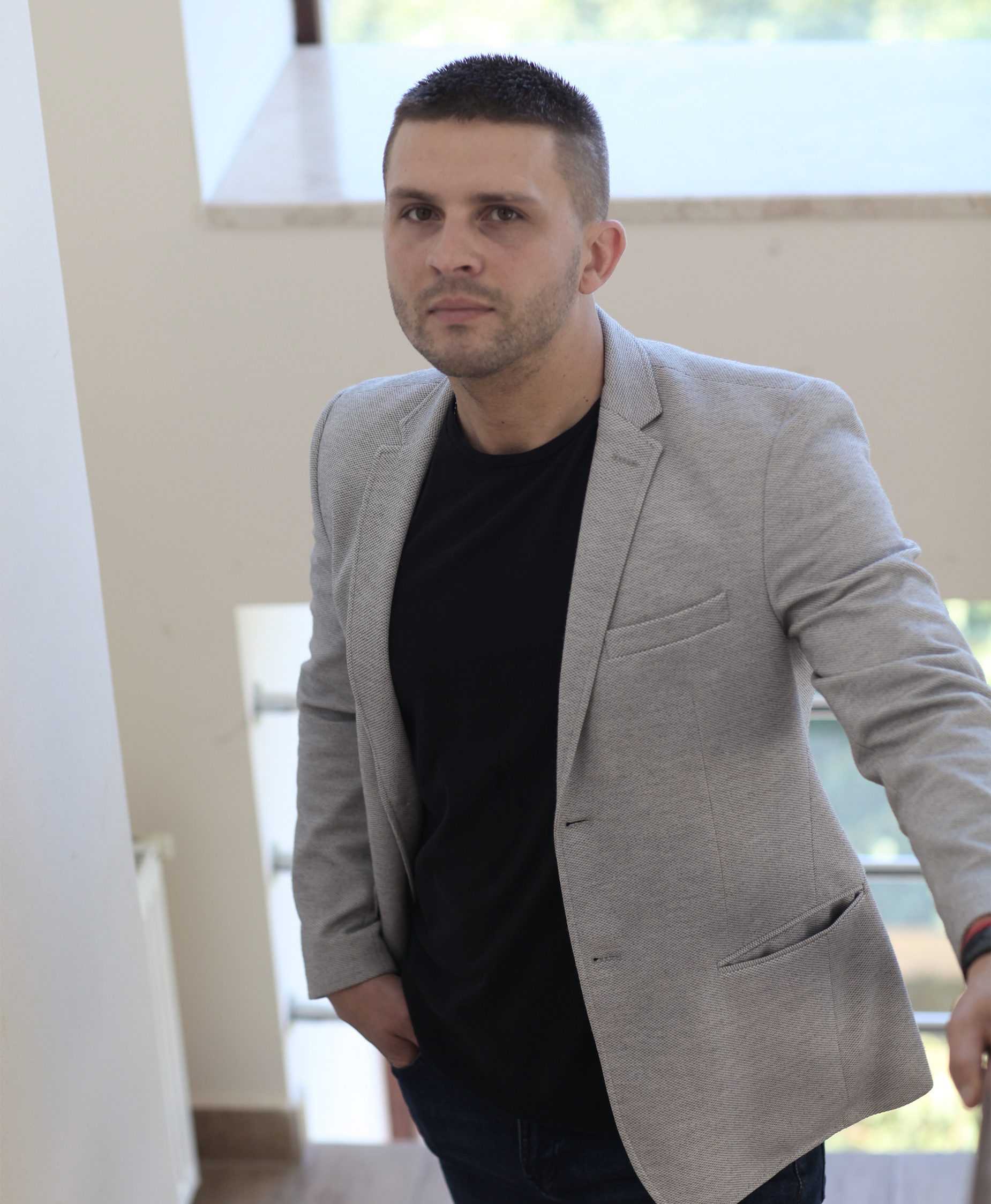 director Sante Директор школи Sante Марусіч С.Д. Школа сучасної косметології Одеса